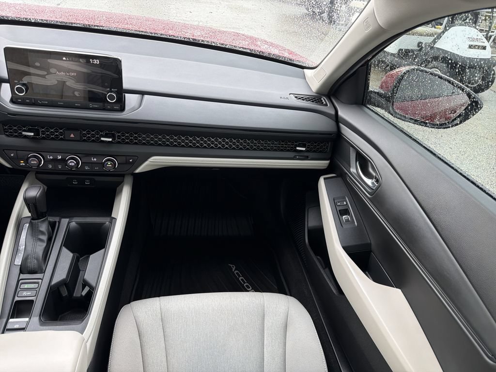 Used 2024 Honda Accord EX image 17
