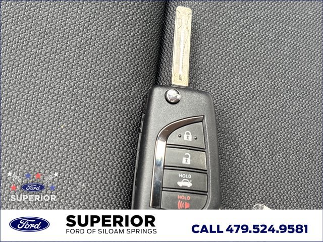 Used 2025 Toyota Corolla LE FWD image 37