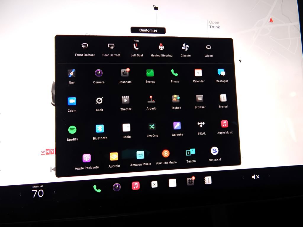 Used 2023 Tesla Model Y Long Range image 25