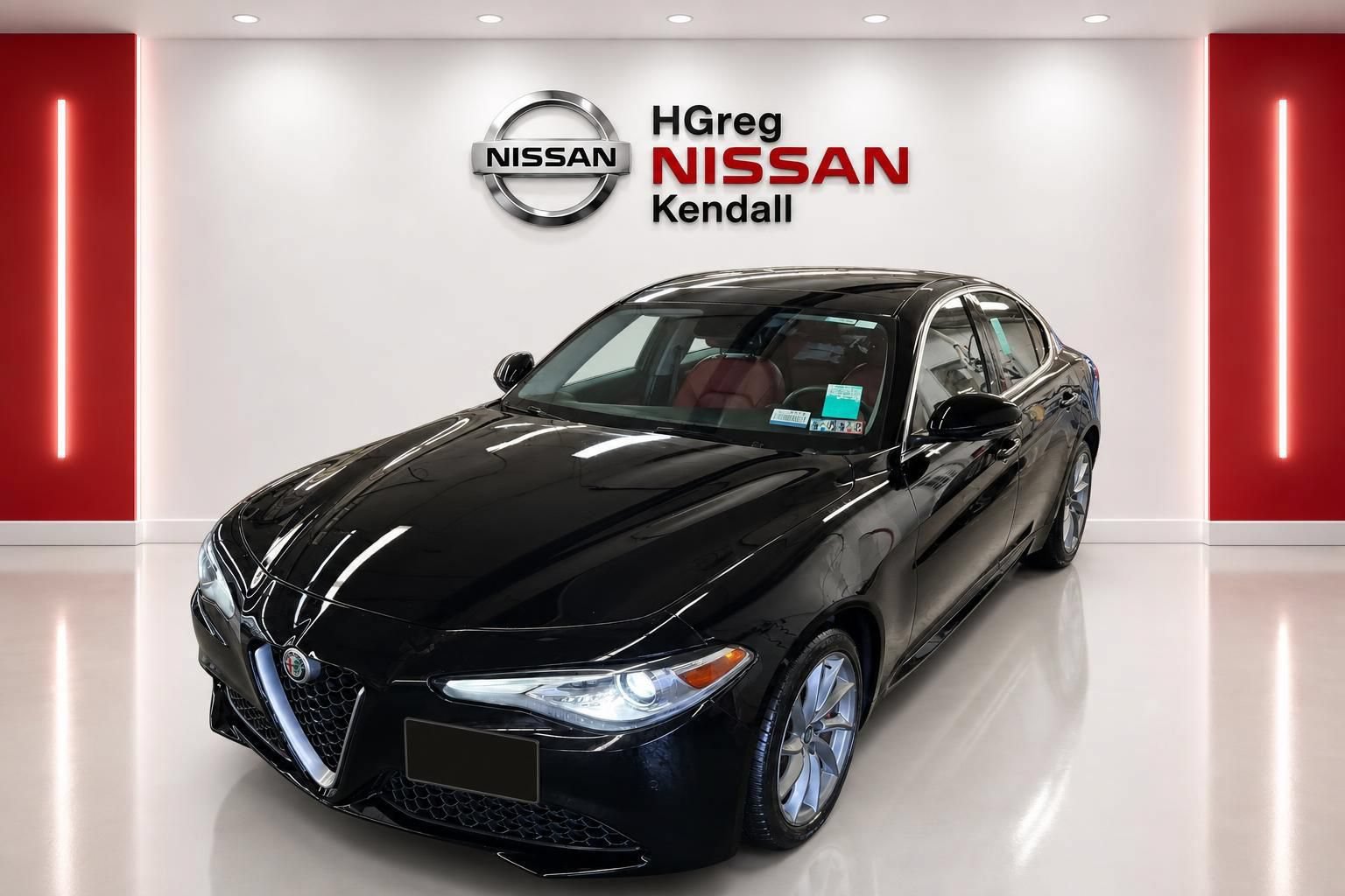 Used 2019 Alfa Romeo Giulia AWD image 3