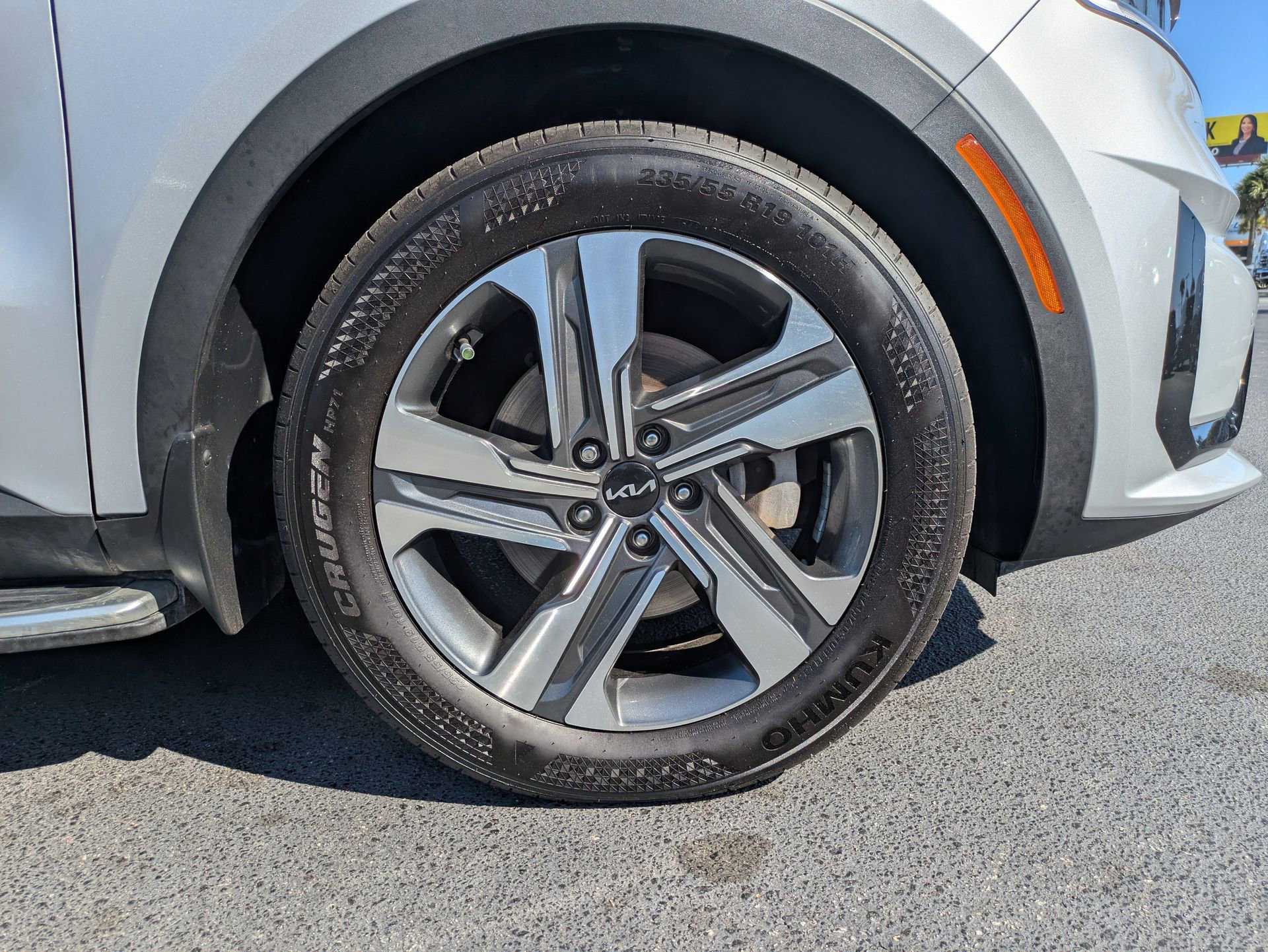 Used 2023 Kia Sorento SX Prestige image 13