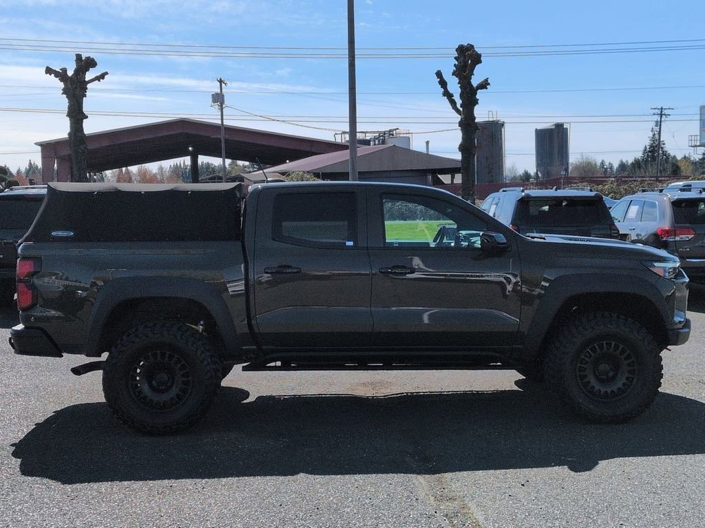 Used 2025 Chevrolet Colorado ZR2 w/ ZR2 Bison Edition image 6