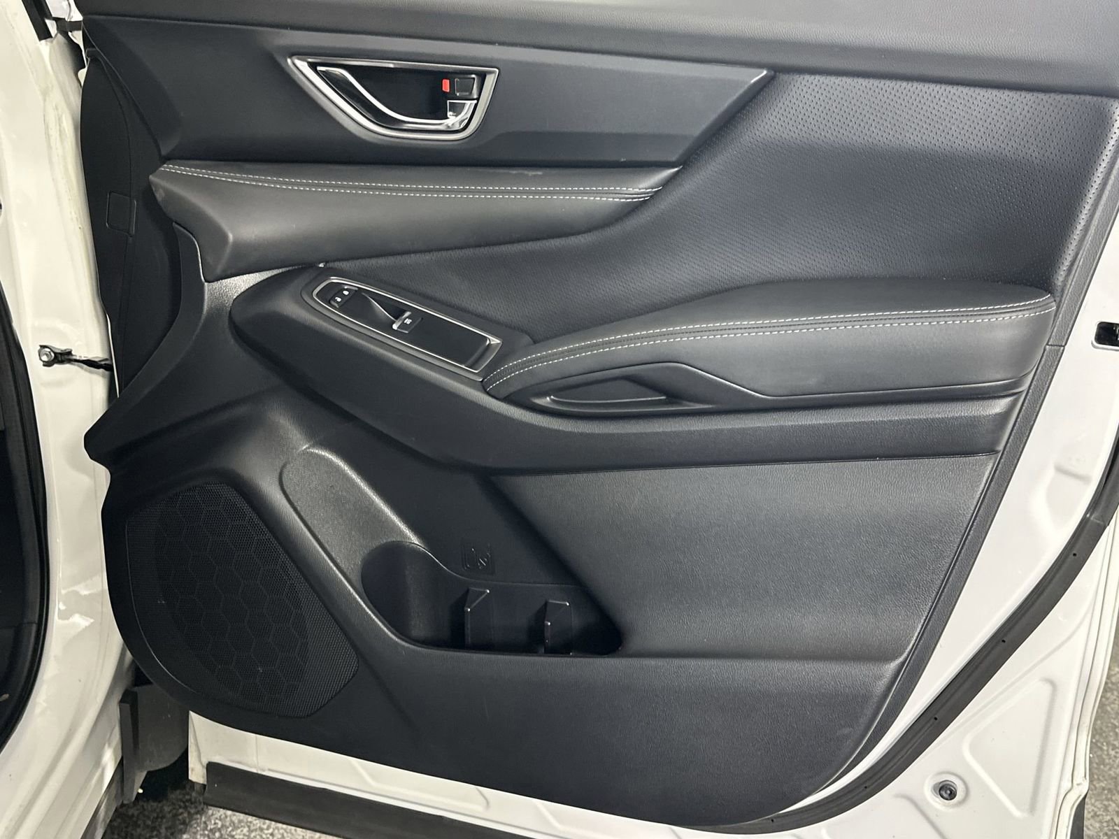 Used 2023 Subaru Ascent Limited image 30