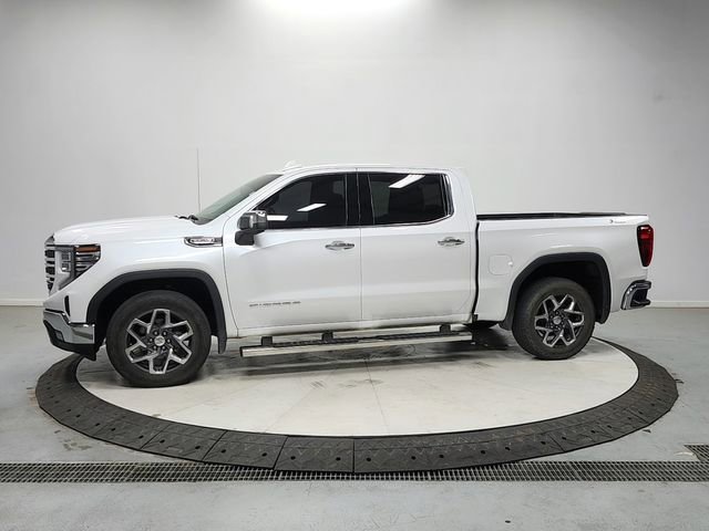 Used 2023 GMC Sierra 1500 SLT w/ SLT Premium Package AWD/4WD image 4