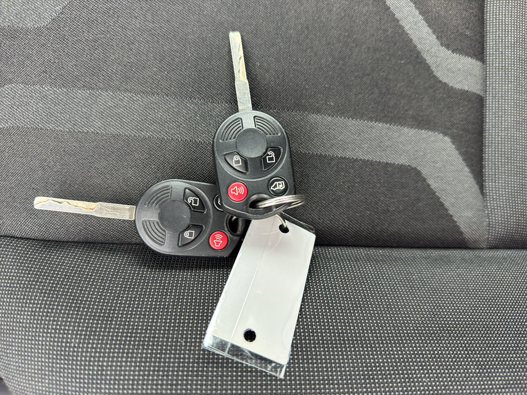 Used 2015 Ford Transit Connect XLT image 24