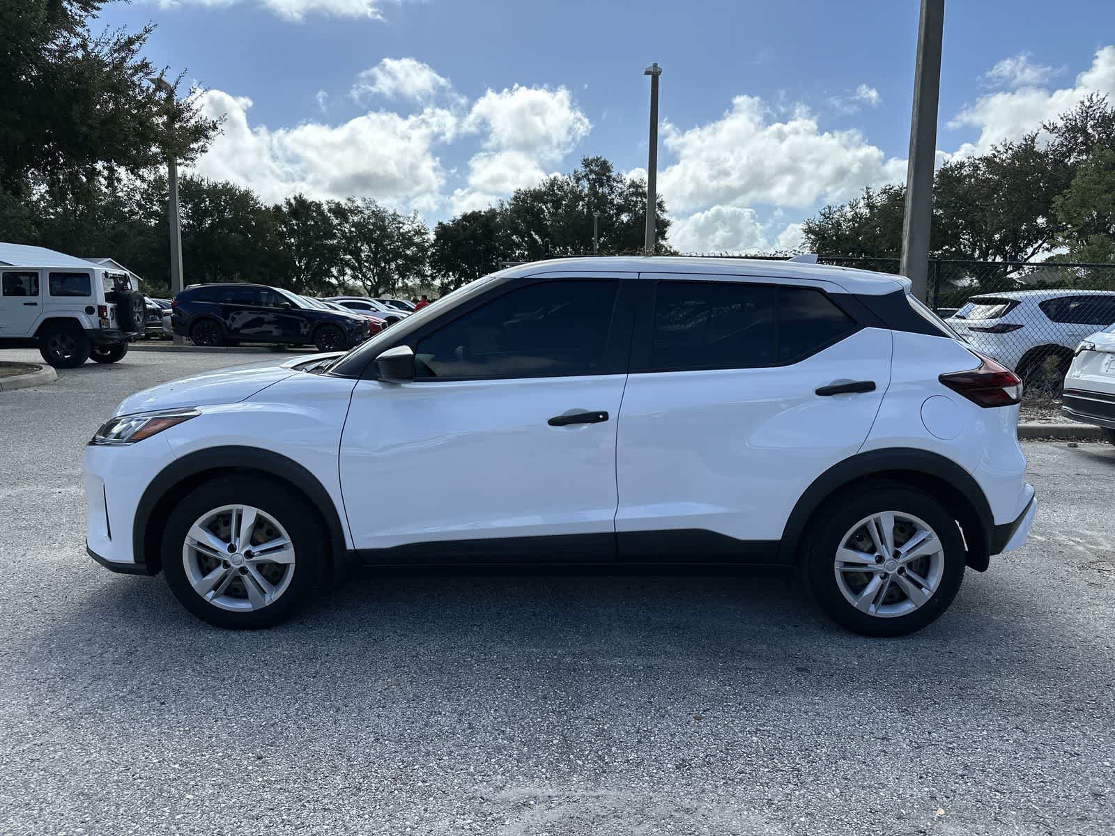 Used 2023 Nissan Kicks S FWD image 5