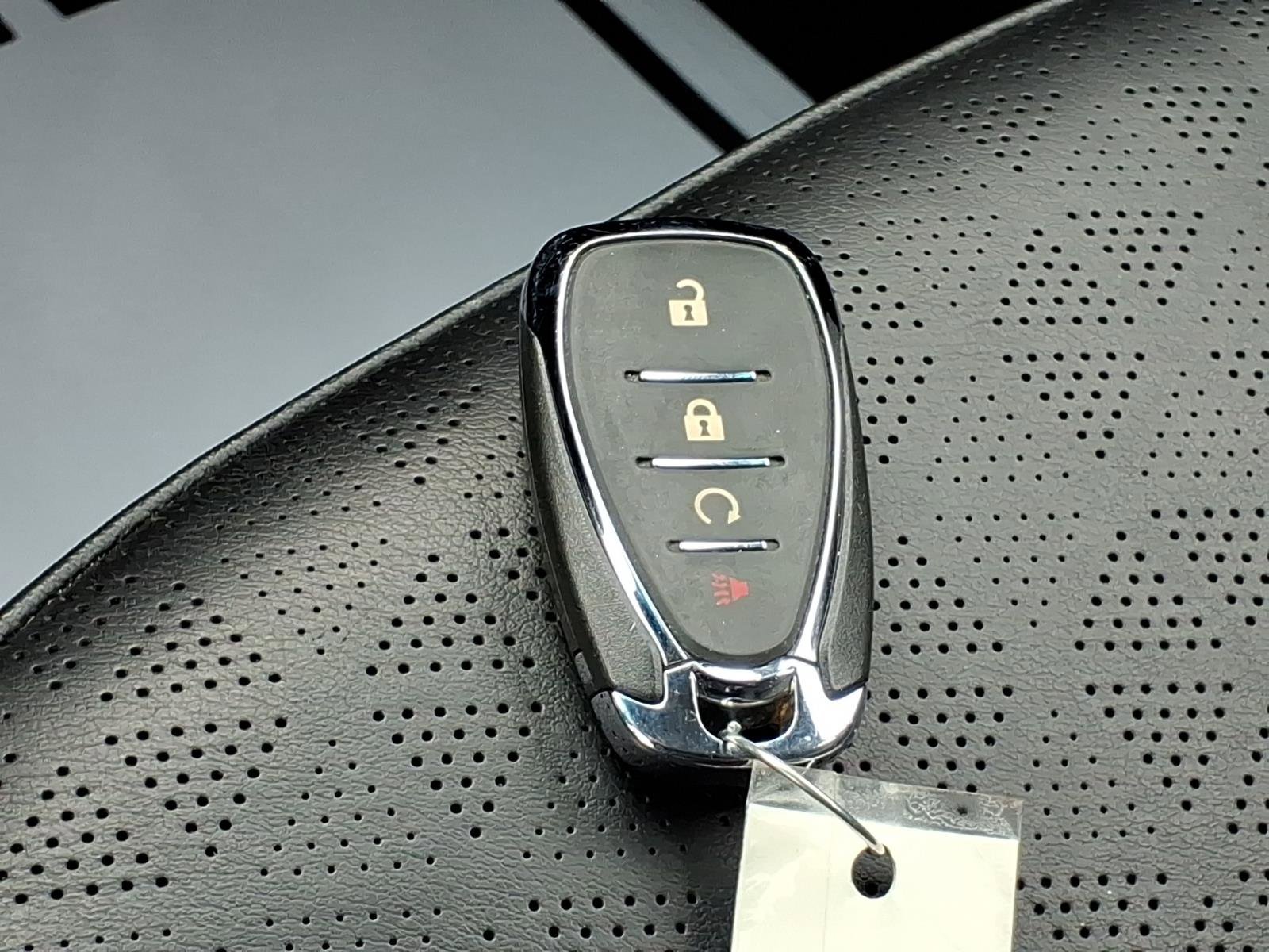Used 2023 Chevrolet Bolt LT w/ Infotainment Package FWD image 23