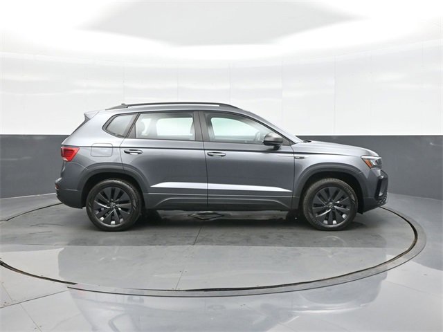 Used 2023 Volkswagen Taos S image 8