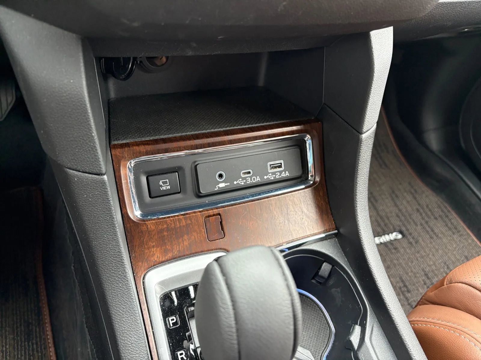 Used 2024 Subaru Ascent Touring image 32
