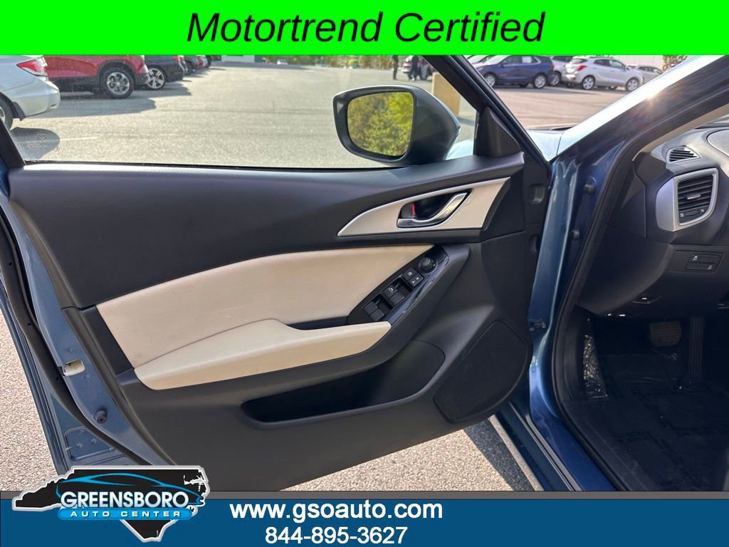 Used 2018 MAZDA MAZDA3 Sport FWD image 11