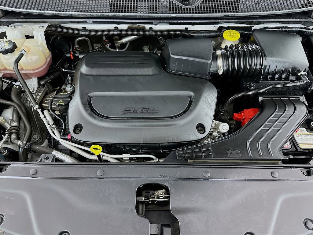 Used 2023 Chrysler Pacifica Limited image 33