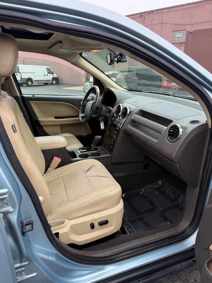 Used 2008 Ford Taurus X Limited image 12