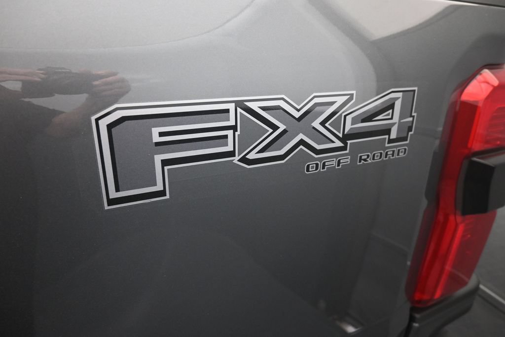 New 2026 Ford F250 Lariat w/ Black Appearance Package AWD/4WD image 23
