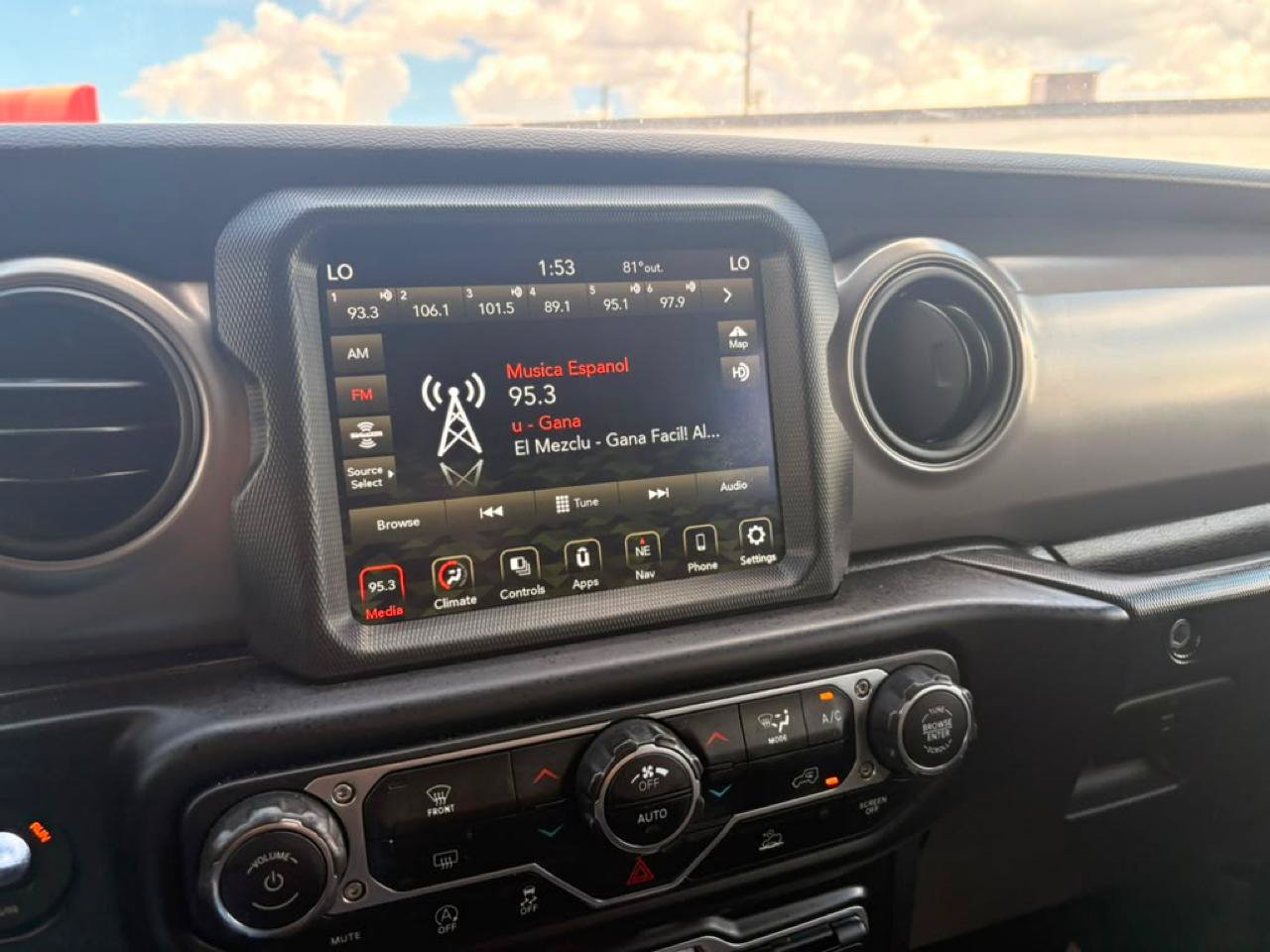 Used 2021 Jeep Wrangler Unlimited Sport AWD/4WD image 18