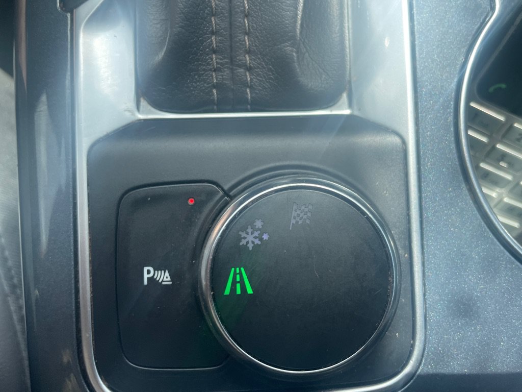 Used 2020 Chevrolet Blazer LT w/ Sound & Technology Package FWD image 30