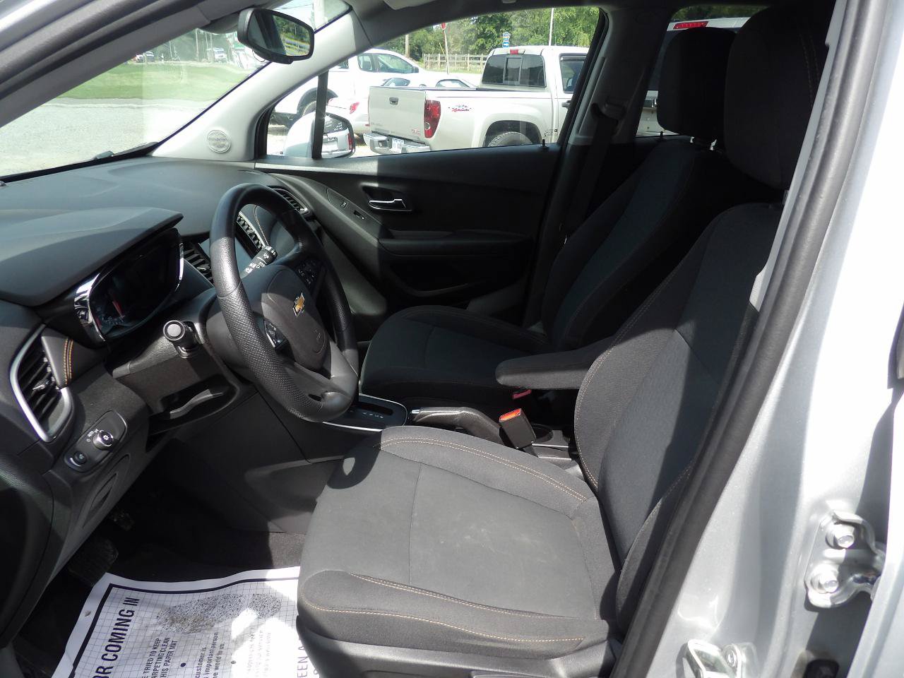 Used 2019 Chevrolet Trax LS w/ Tint and Cruise Package AWD/4WD image 12