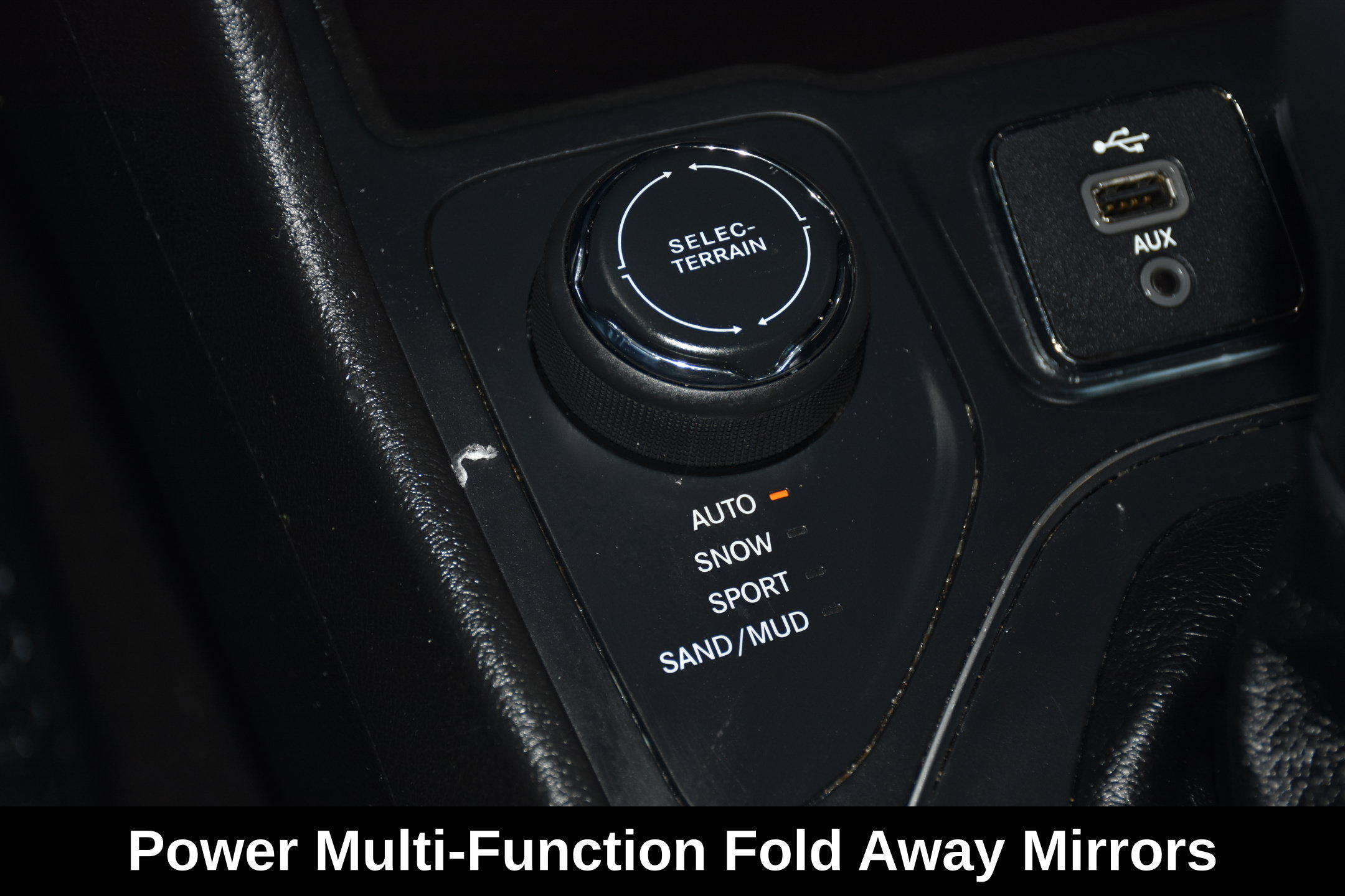 Used 2019 Jeep Cherokee Latitude Plus w/ Cold Weather Group AWD/4WD image 22