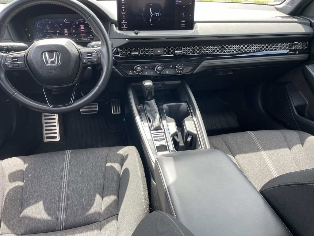 Used 2024 Honda Accord Sport image 13