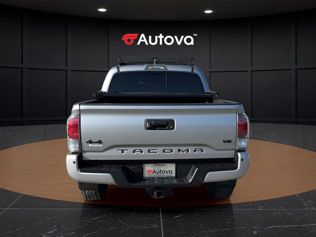 Used 2020 Toyota Tacoma TRD Off-Road w/ Technology Package AWD/4WD image 4