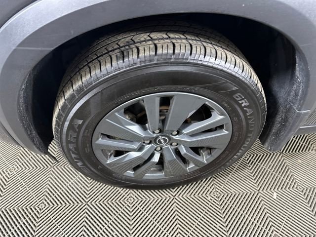 Used 2024 Nissan Pathfinder SV image 10