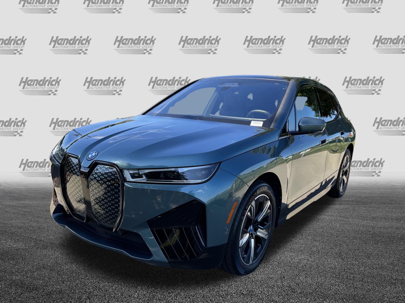 Certified 2024 BMW iX xDrive50 w/ Premium Package AWD/4WD image 5