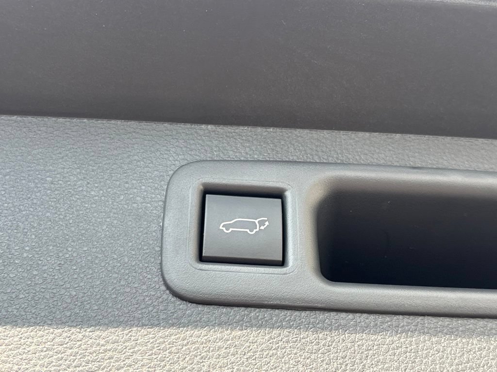 New 2026 Toyota Highlander Platinum AWD/4WD image 36
