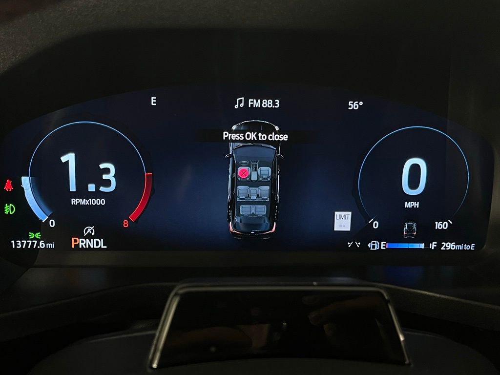 Used 2025 Ford Explorer ST-Line w/ ST-Line Street Pack image 18