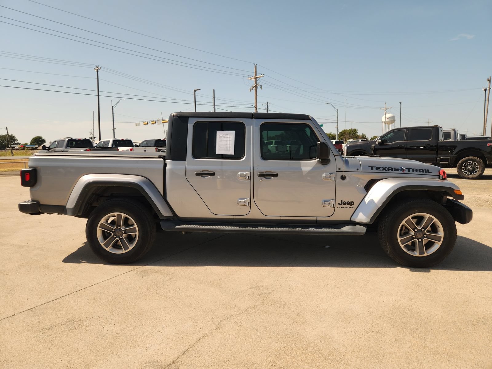 Used 2021 Jeep Gladiator Sport AWD/4WD image 7