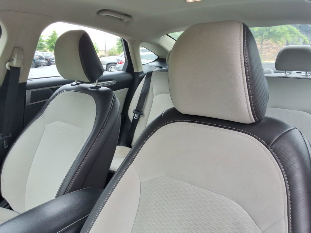Used 2020 Ford Fusion SE w/ Equipment Group 151A FWD image 23