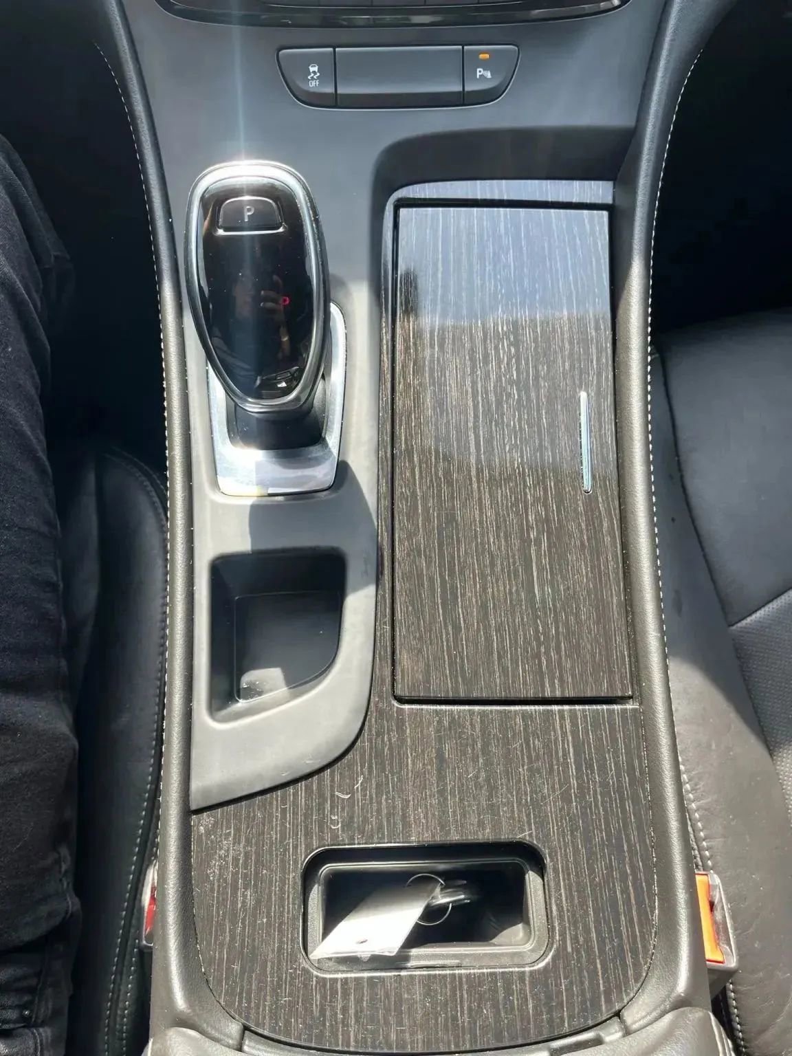 Used 2017 Buick LaCrosse Essence w/ Sun and Shade Package image 25