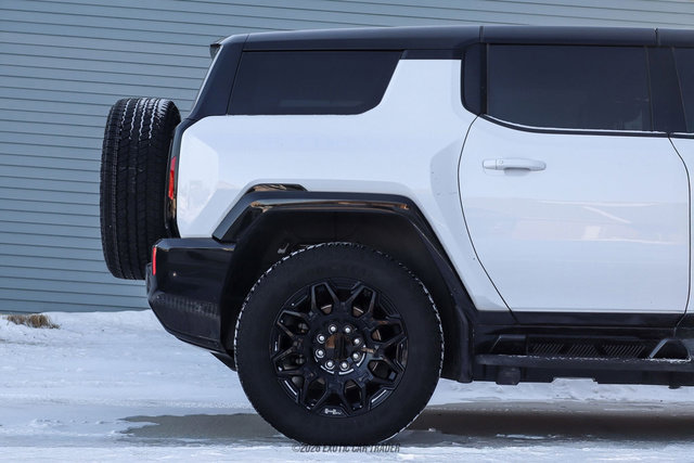 Used 2025 GMC Hummer EV 2X image 10
