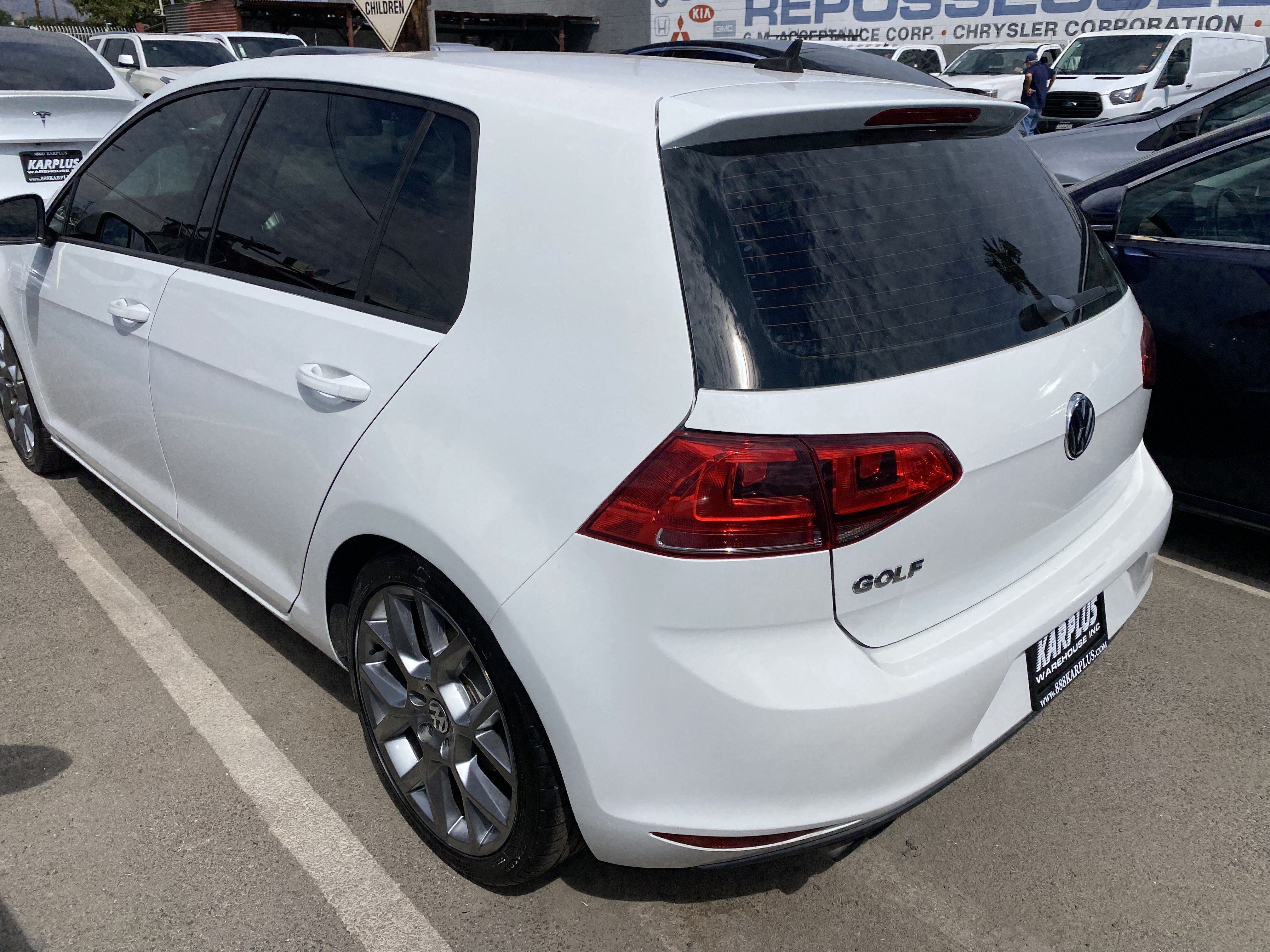 Used 2016 Volkswagen Golf S FWD image 8