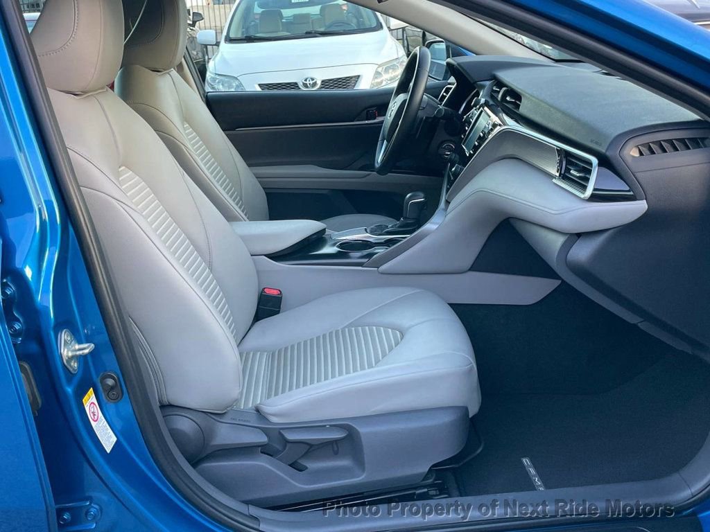 Used 2018 Toyota Camry SE image 14
