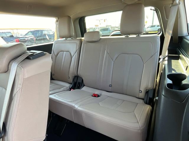 Used 2024 Ford Expedition Max Limited image 23