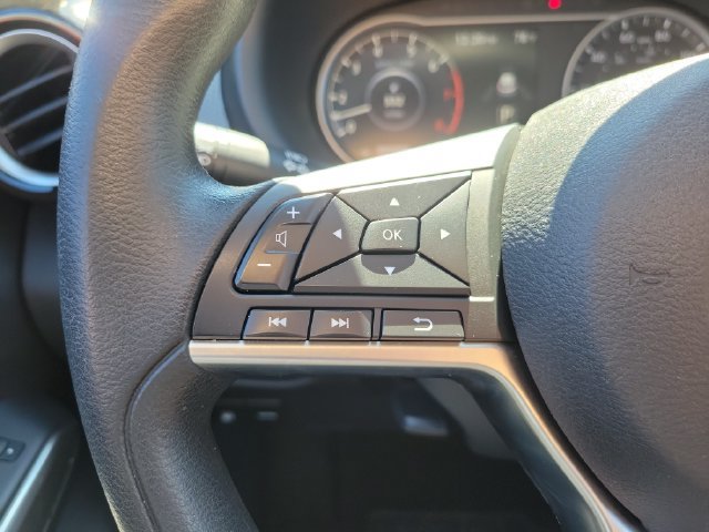 Used 2018 Nissan Kicks SV FWD image 26