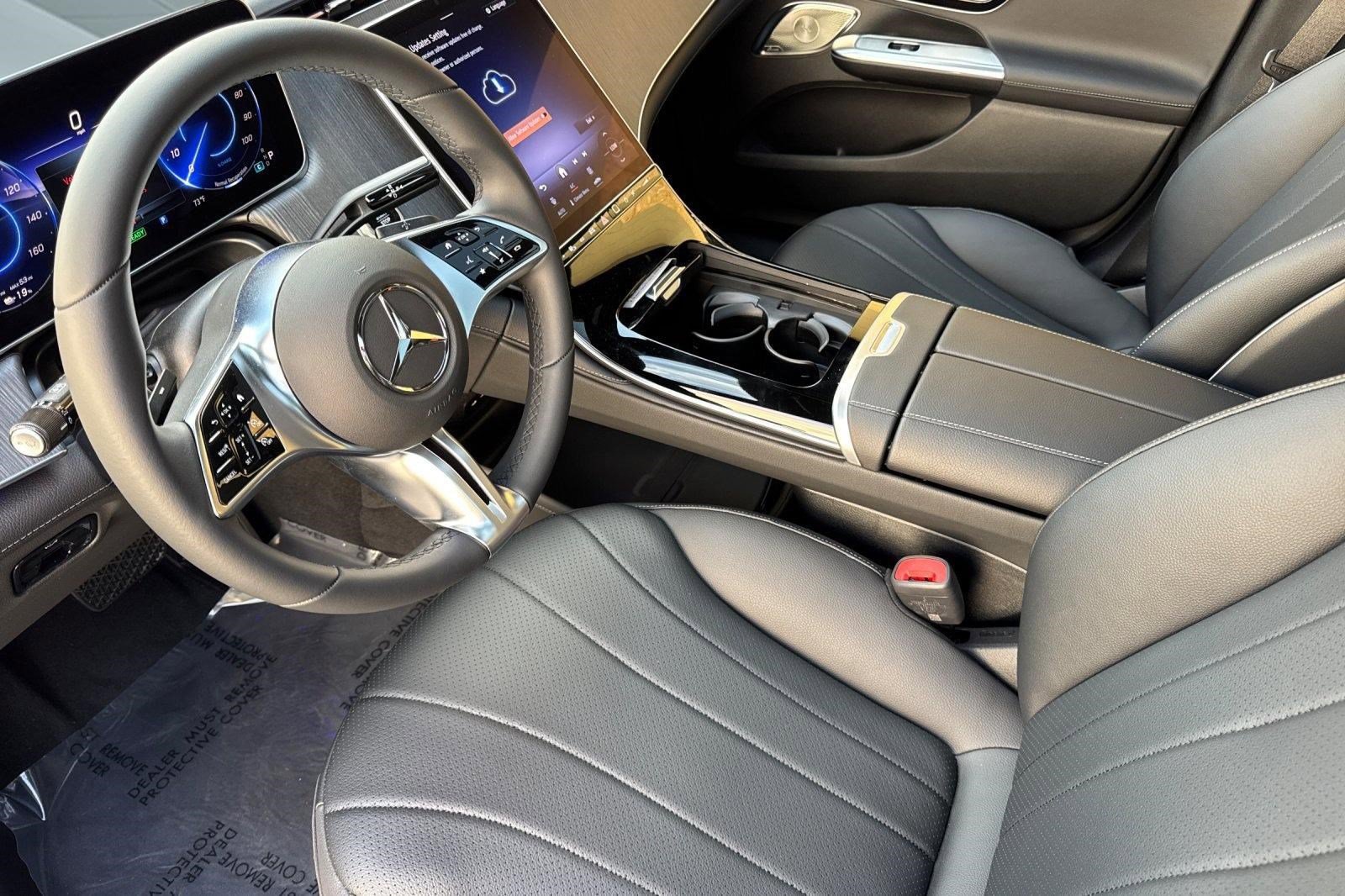 Used 2026 Mercedes-Benz EQE 320 4MATIC Sedan image 4