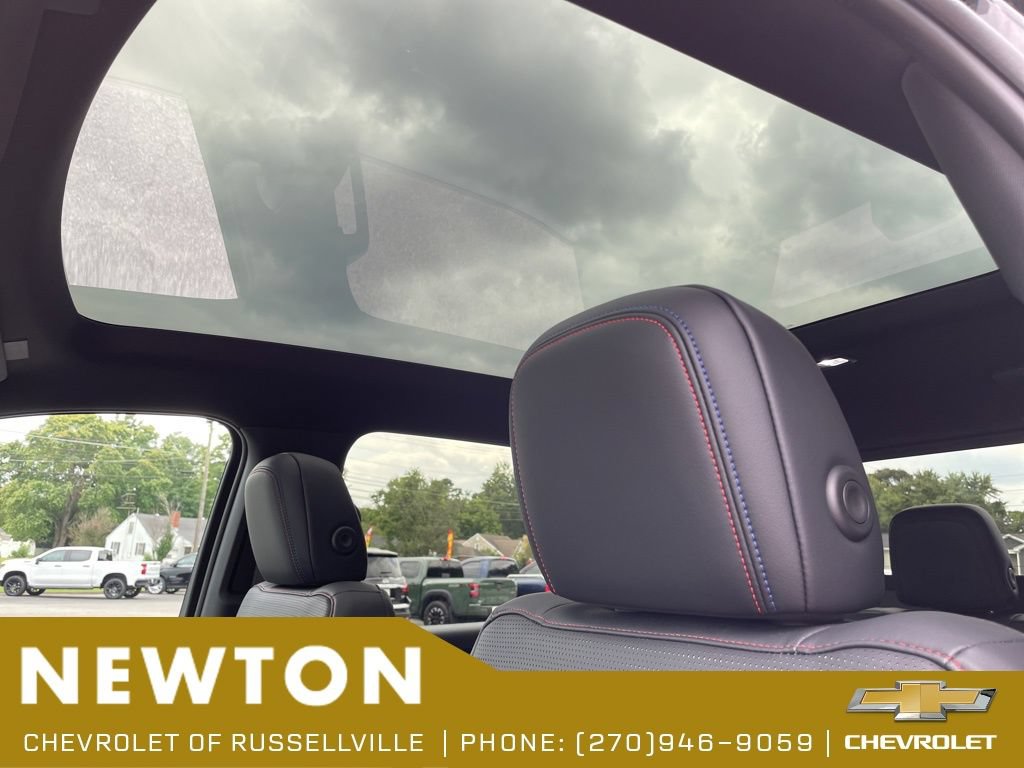 New 2024 Chevrolet Silverado EV RST AWD/4WD image 13