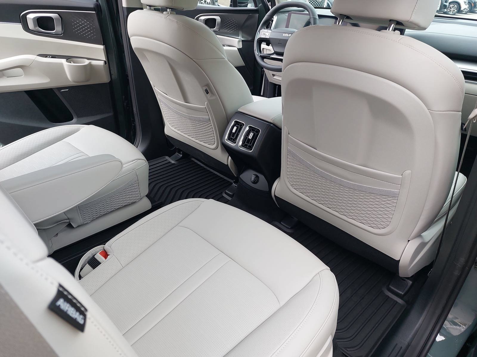 New 2026 Kia Sorento EX w/ EX Premium Package FWD image 11