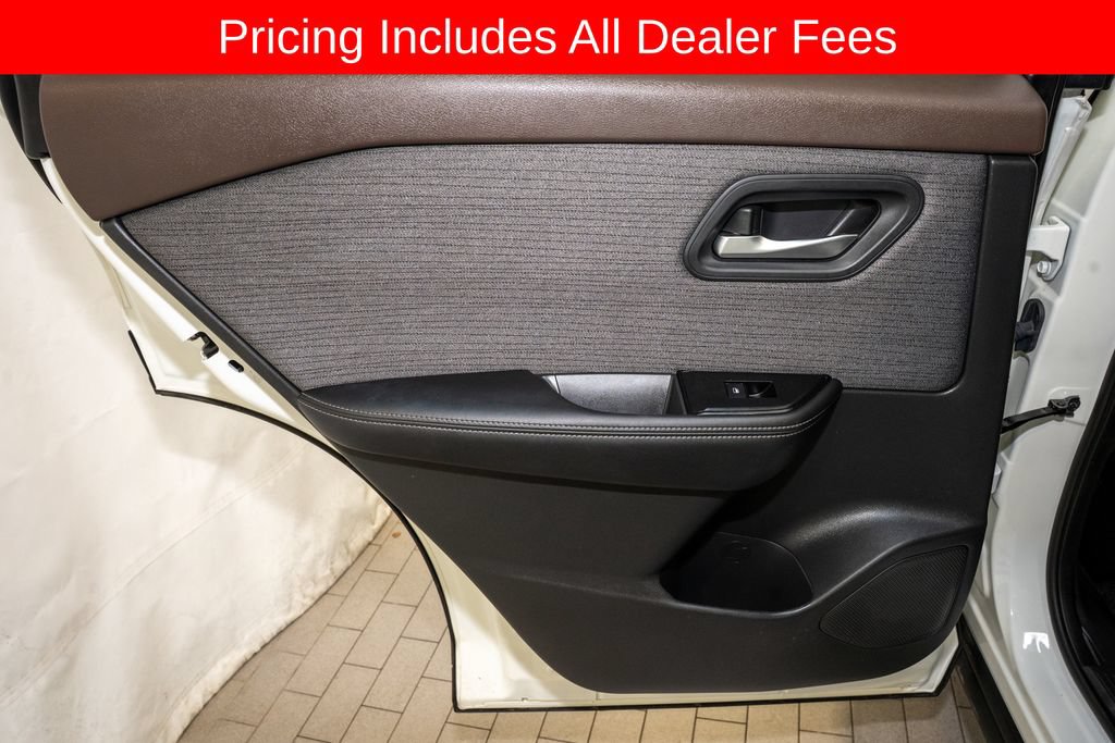 Certified 2023 Nissan Rogue SV FWD image 9
