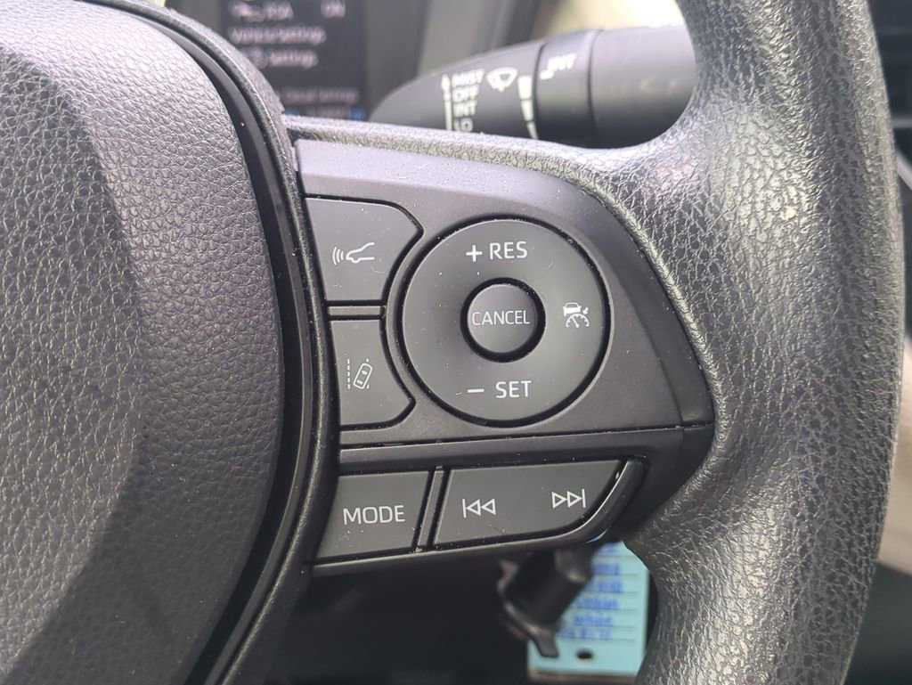 Used 2022 Toyota Corolla LE image 26