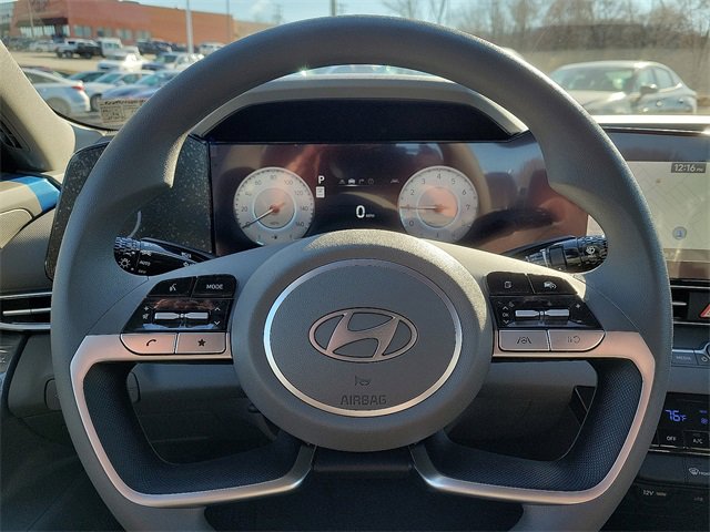 New 2025 Hyundai Elantra Sport image 10