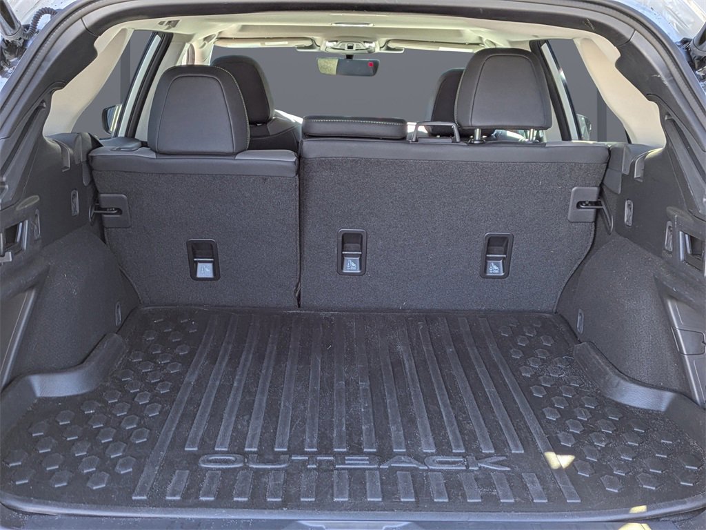 Used 2023 Subaru Outback Onyx Edition image 12