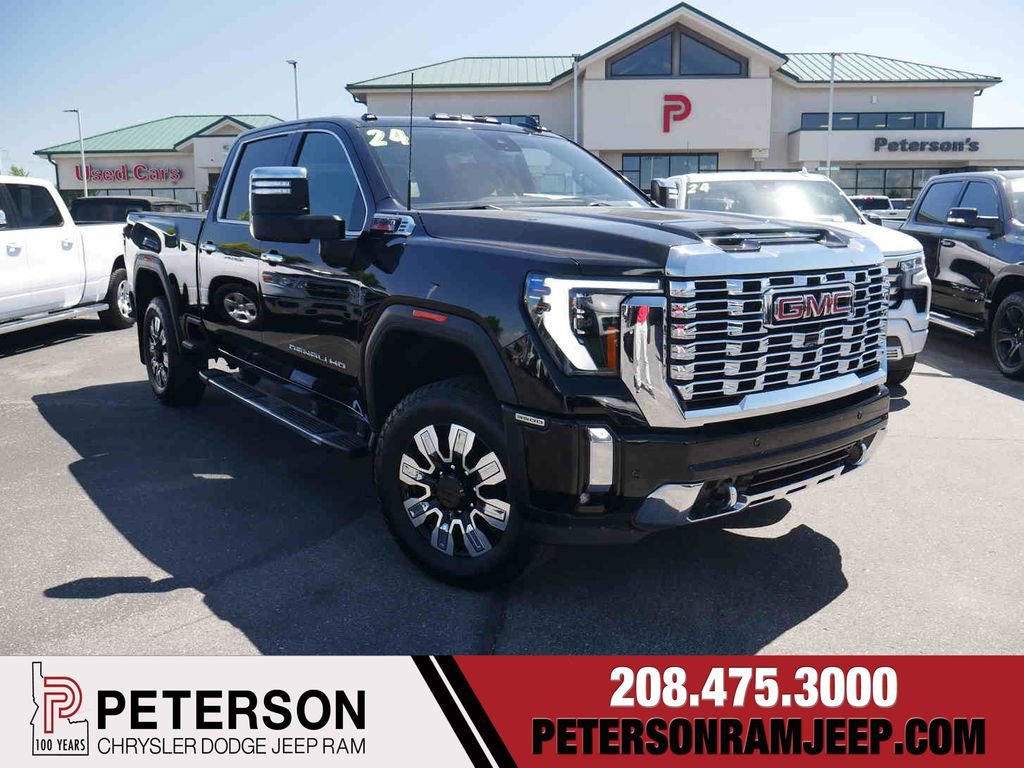 Used 2024 GMC Sierra 3500 Denali w/ Technology Package AWD/4WD image 1