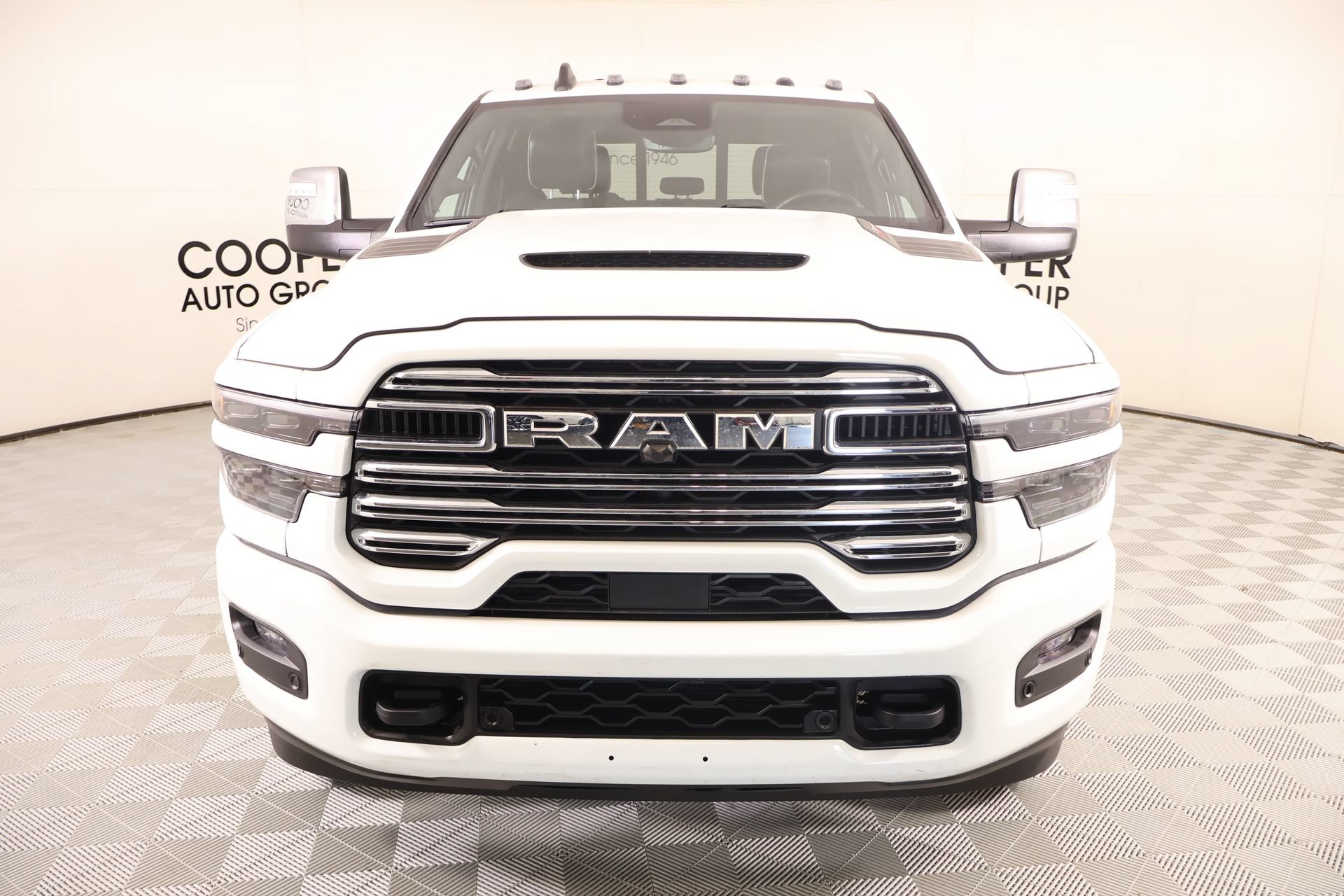 Used 2026 RAM 3500 Laramie w/ Sport Appearance Package AWD/4WD image 10