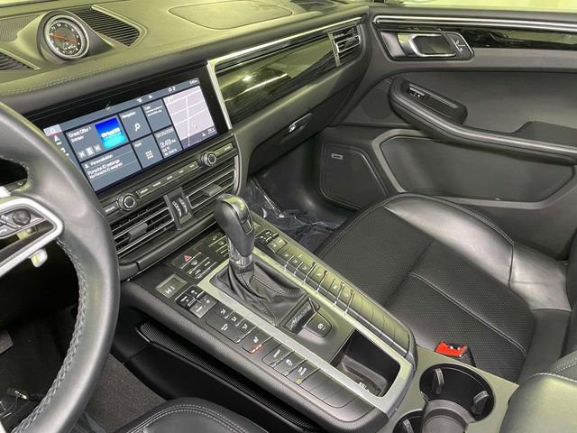 Used 2021 Porsche Macan image 35