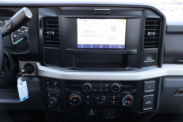 New 2025 Ford F350 XLT image 5