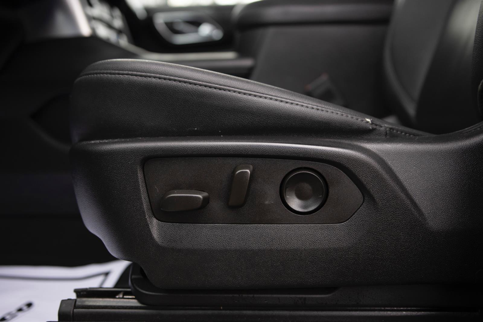 Used 2023 Chevrolet Suburban Z71 w/ Max Trailering Package image 14