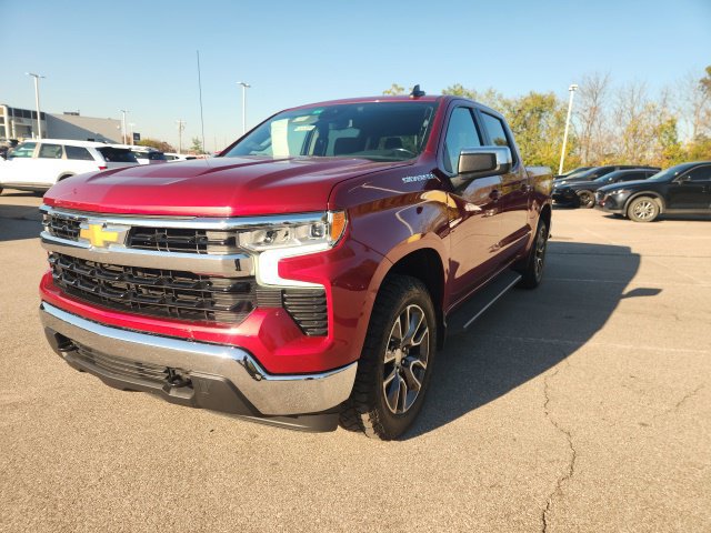Used 2022 Chevrolet Silverado 1500 LT w/ All Star Edition Plus AWD/4WD image 2