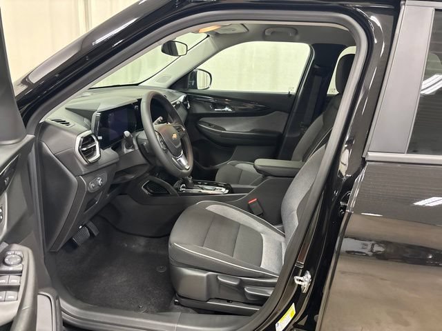 New 2026 Chevrolet TrailBlazer LT w/ LT Cold Weather Package AWD/4WD image 17