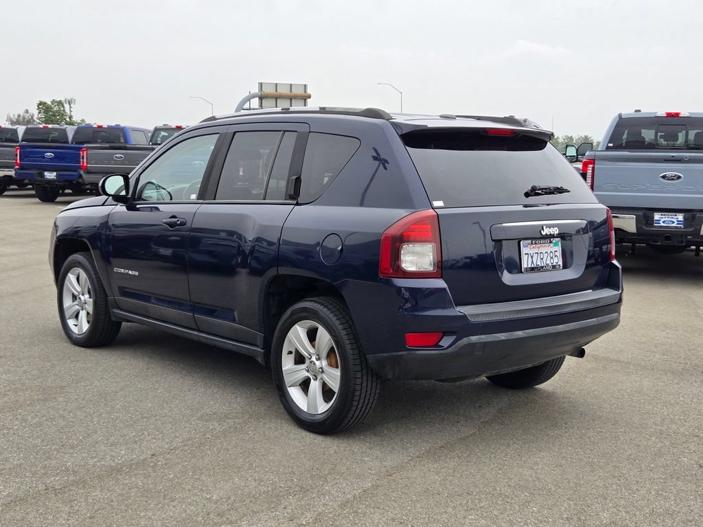 Used 2016 Jeep Compass Sport w/ Power Value Group FWD image 4